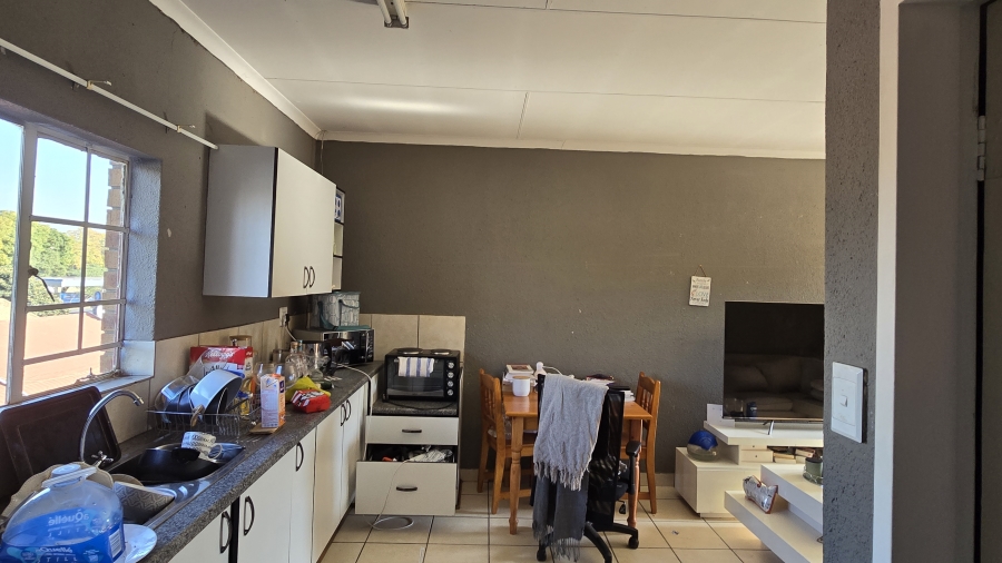 1 Bedroom Property for Sale in Rustenburg Central North West